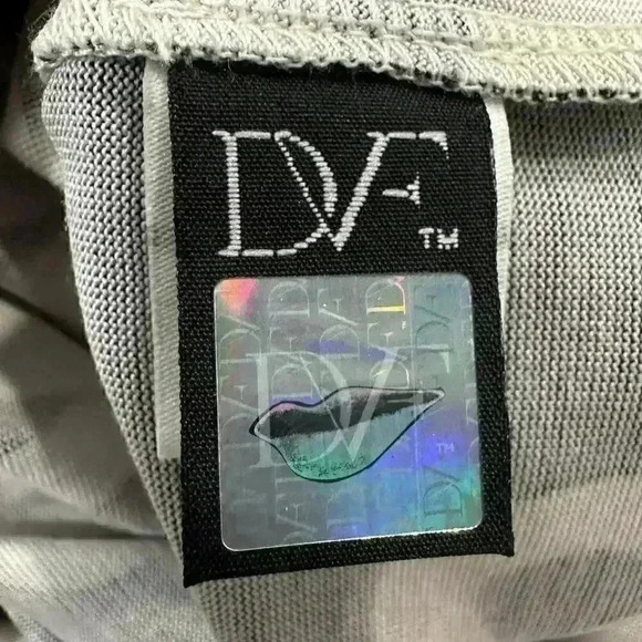 DVF Diane von Furstenberg Ruri Chain Print Dress Silk Jersey Size 6 - Picture 12 of 12